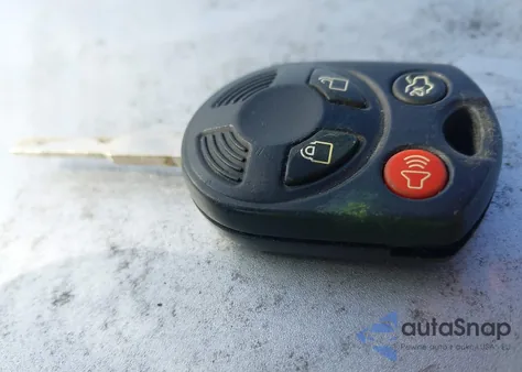 2015 Ford Focus Se z USA, uszkodzony, nr VIN 1FADP3F21FL302515